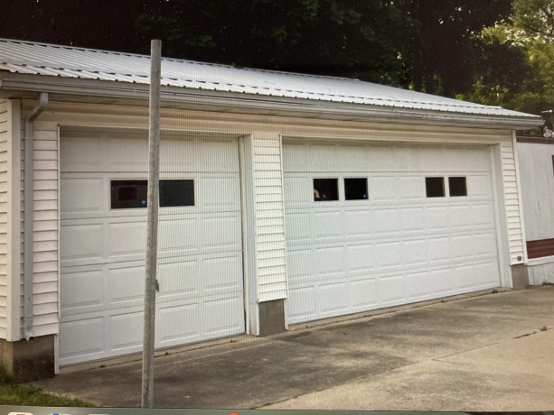 120 Claremont, LANARK, Illinois 61046, 3 Bedrooms Bedrooms, ,2 BathroomsBathrooms,House,For Sale,Claremont,202502866