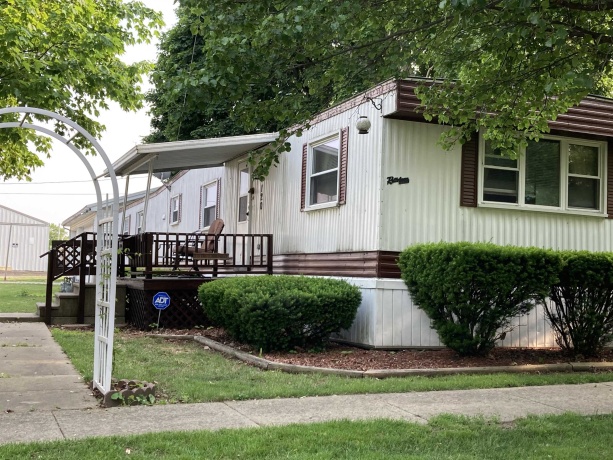 120 Claremont, LANARK, Illinois 61046, 3 Bedrooms Bedrooms, ,2 BathroomsBathrooms,House,For Sale,Claremont,202502866