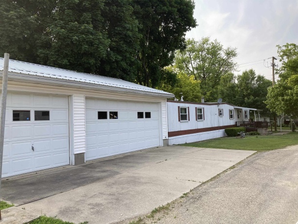 120 Claremont, LANARK, Illinois 61046, 3 Bedrooms Bedrooms, ,2 BathroomsBathrooms,House,For Sale,Claremont,202502866