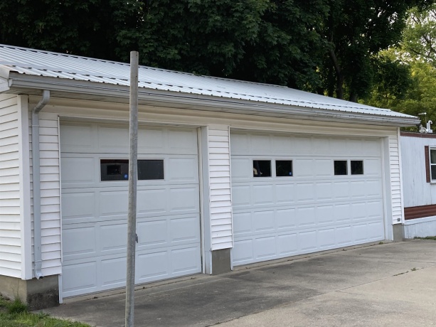 120 Claremont, LANARK, Illinois 61046, 3 Bedrooms Bedrooms, ,2 BathroomsBathrooms,House,For Sale,Claremont,202502866