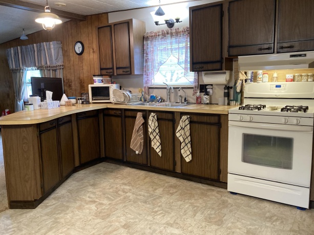 120 Claremont, LANARK, Illinois 61046, 3 Bedrooms Bedrooms, ,2 BathroomsBathrooms,House,For Sale,Claremont,202502866