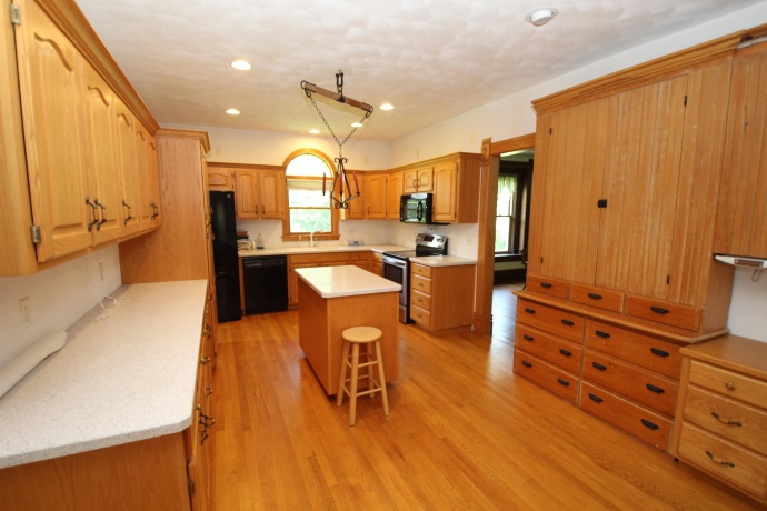 5250 HARVEY, CALEDONIA, Illinois 61011, 4 Bedrooms Bedrooms, ,2 BathroomsBathrooms,Farm,For Sale,HARVEY,202502910