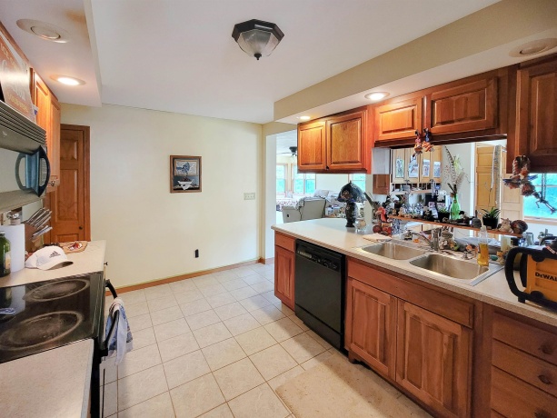 4459 Stagecoach, GALENA, Illinois 61036, 3 Bedrooms Bedrooms, ,2 BathroomsBathrooms,House,For Sale,Stagecoach,202502921