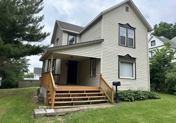 639 Elk, FREEPORT, Illinois 61032, 4 Bedrooms Bedrooms, ,2 BathroomsBathrooms,House,For Sale,Elk,202502938