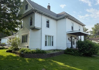 303 Stanton, DAVIS, Illinois 61019, 4 Bedrooms Bedrooms, ,2 BathroomsBathrooms,House,For Sale,Stanton,202501907