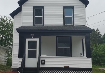 435 apple, FREEPORT, Illinois 61032, 4 Bedrooms Bedrooms, ,1 BathroomBathrooms,House,For Sale,apple,202502601