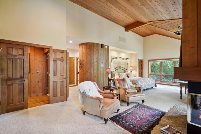 43 East Point, GALENA, Illinois 61036, 6 Bedrooms Bedrooms, ,5 BathroomsBathrooms,House,For Sale,East Point,202406830