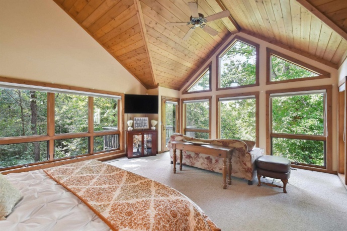 43 East Point, GALENA, Illinois 61036, 6 Bedrooms Bedrooms, ,5 BathroomsBathrooms,House,For Sale,East Point,202406830