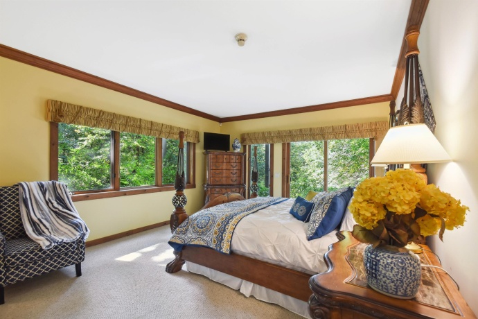 43 East Point, GALENA, Illinois 61036, 6 Bedrooms Bedrooms, ,5 BathroomsBathrooms,House,For Sale,East Point,202406830