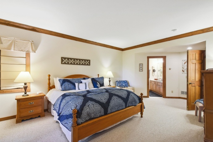 43 East Point, GALENA, Illinois 61036, 6 Bedrooms Bedrooms, ,5 BathroomsBathrooms,House,For Sale,East Point,202406830