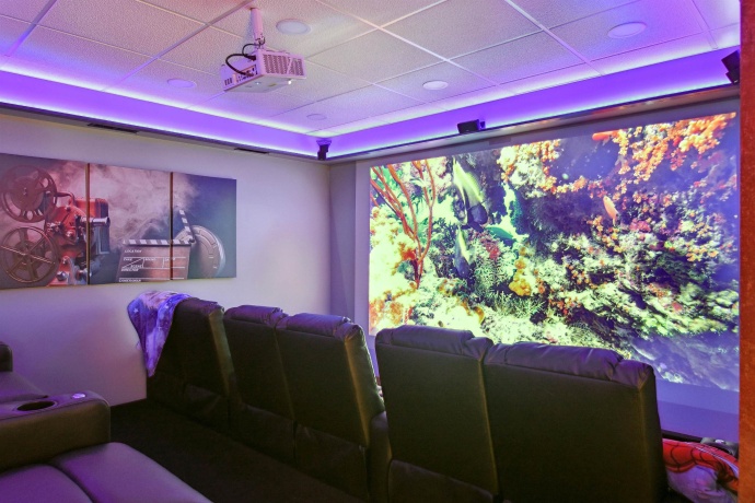 43 East Point, GALENA, Illinois 61036, 6 Bedrooms Bedrooms, ,5 BathroomsBathrooms,House,For Sale,East Point,202406830