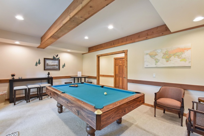 43 East Point, GALENA, Illinois 61036, 6 Bedrooms Bedrooms, ,5 BathroomsBathrooms,House,For Sale,East Point,202406830