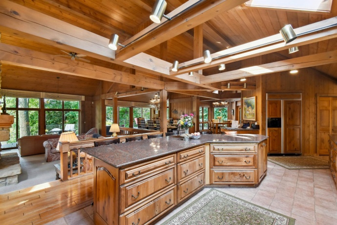 43 East Point, GALENA, Illinois 61036, 6 Bedrooms Bedrooms, ,5 BathroomsBathrooms,House,For Sale,East Point,202406830