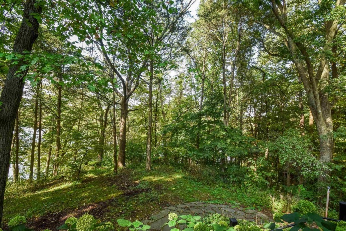 43 East Point, GALENA, Illinois 61036, 6 Bedrooms Bedrooms, ,5 BathroomsBathrooms,House,For Sale,East Point,202406830