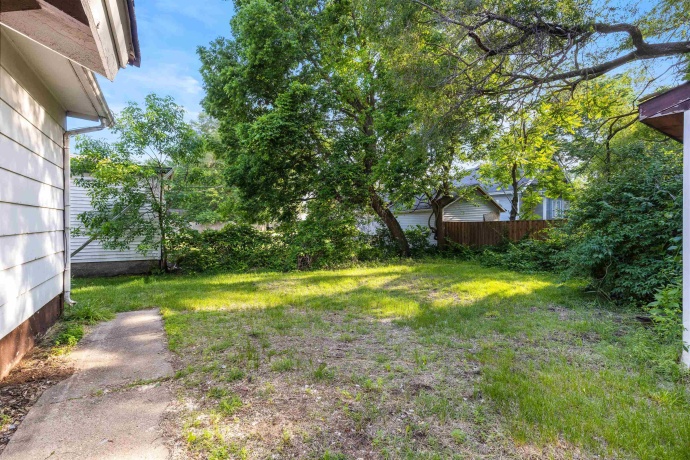 810 Horsman, ROCKFORD, Illinois 61101, 4 Bedrooms Bedrooms, ,1 BathroomBathrooms,House,For Sale,Horsman,202503036
