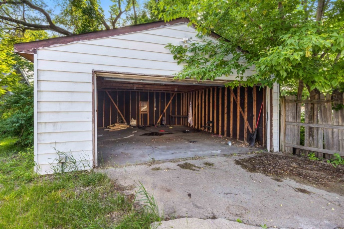 810 Horsman, ROCKFORD, Illinois 61101, 4 Bedrooms Bedrooms, ,1 BathroomBathrooms,House,For Sale,Horsman,202503036