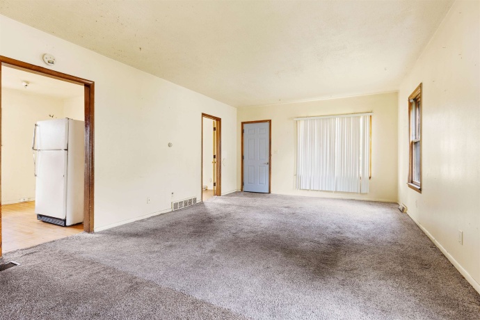 810 Horsman, ROCKFORD, Illinois 61101, 4 Bedrooms Bedrooms, ,1 BathroomBathrooms,House,For Sale,Horsman,202503036
