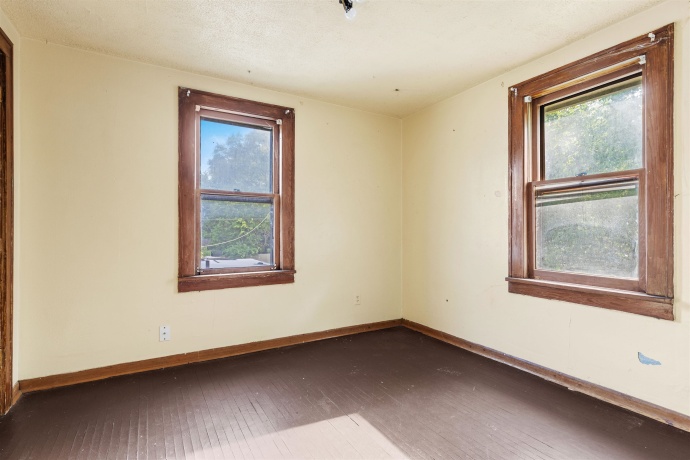 810 Horsman, ROCKFORD, Illinois 61101, 4 Bedrooms Bedrooms, ,1 BathroomBathrooms,House,For Sale,Horsman,202503036