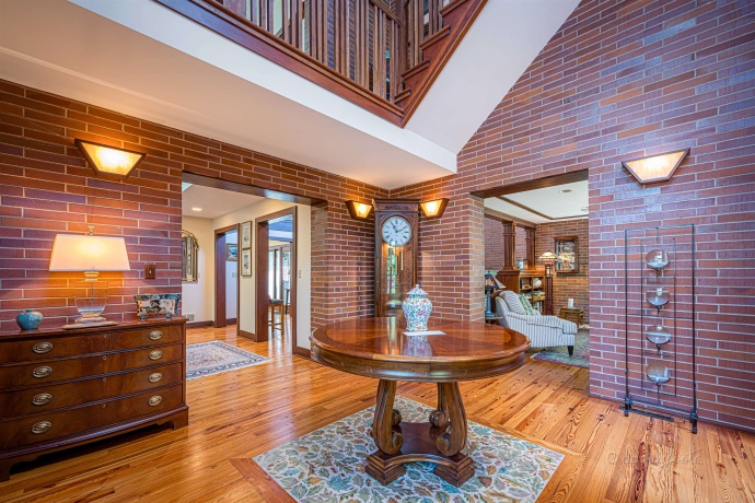 49 High Ridge, GALENA, Illinois 61036, 4 Bedrooms Bedrooms, ,3 BathroomsBathrooms,House,For Sale,High Ridge,202303784
