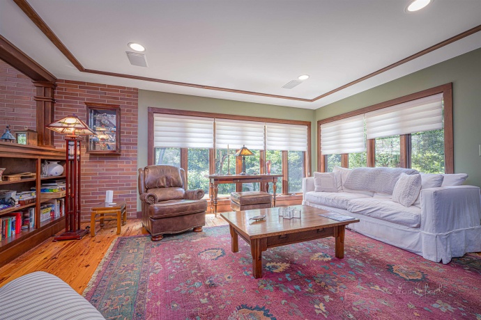 49 High Ridge, GALENA, Illinois 61036, 4 Bedrooms Bedrooms, ,3 BathroomsBathrooms,House,For Sale,High Ridge,202303784