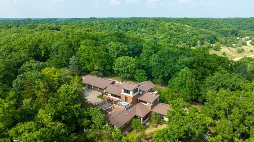 49 High Ridge, GALENA, Illinois 61036, 4 Bedrooms Bedrooms, ,3 BathroomsBathrooms,House,For Sale,High Ridge,202303784