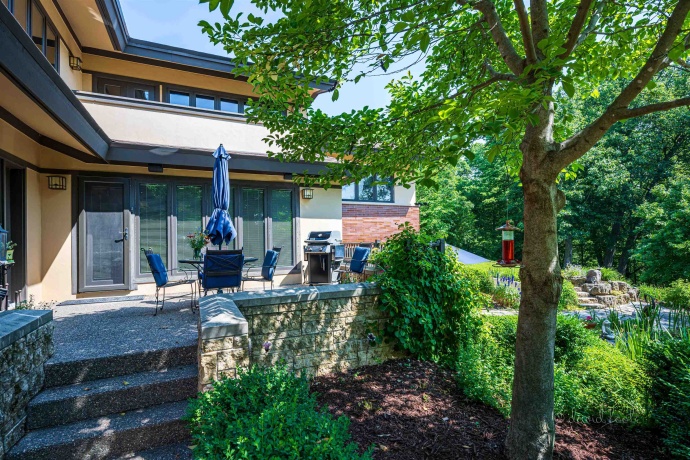 49 High Ridge, GALENA, Illinois 61036, 4 Bedrooms Bedrooms, ,3 BathroomsBathrooms,House,For Sale,High Ridge,202303784