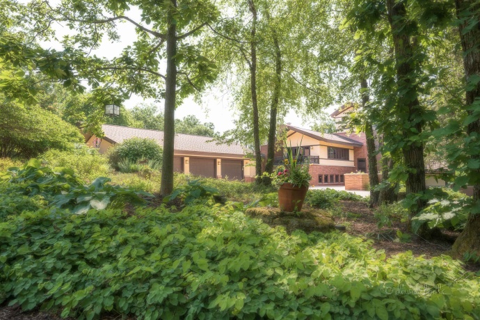 49 High Ridge, GALENA, Illinois 61036, 4 Bedrooms Bedrooms, ,3 BathroomsBathrooms,House,For Sale,High Ridge,202303784