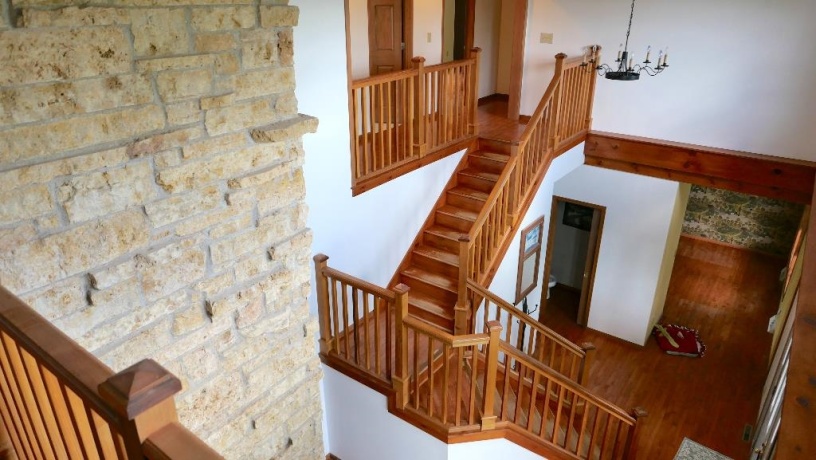 2346 Longhollow, ELIZABETH, Illinois 61028, 6 Bedrooms Bedrooms, ,4 BathroomsBathrooms,House,For Sale,Longhollow,202503095