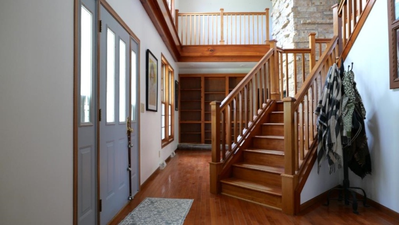 2346 Longhollow, ELIZABETH, Illinois 61028, 6 Bedrooms Bedrooms, ,4 BathroomsBathrooms,House,For Sale,Longhollow,202503095