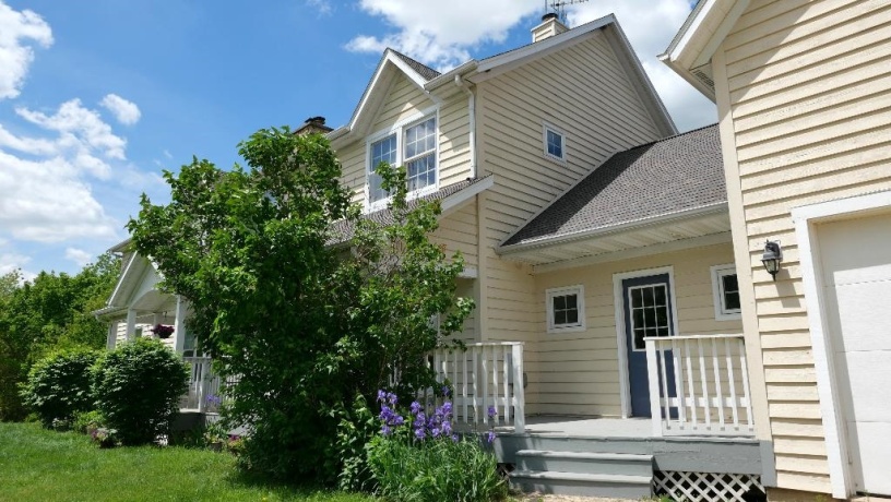 2346 Longhollow, ELIZABETH, Illinois 61028, 6 Bedrooms Bedrooms, ,4 BathroomsBathrooms,House,For Sale,Longhollow,202503095