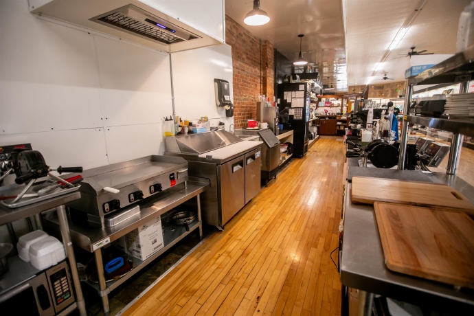 201 Main, Elkader, Iowa 52043, ,Mixed Use,For Sale,Main,202503102