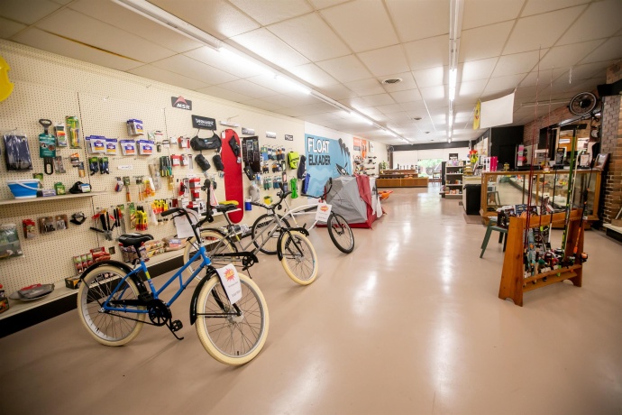 201 Main, Elkader, Iowa 52043, ,Mixed Use,For Sale,Main,202503102