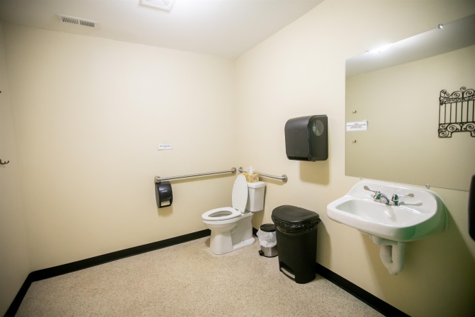 201 Main, Elkader, Iowa 52043, ,Mixed Use,For Sale,Main,202503102