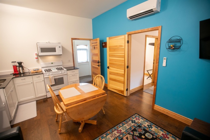 201 Main, Elkader, Iowa 52043, ,Mixed Use,For Sale,Main,202503102