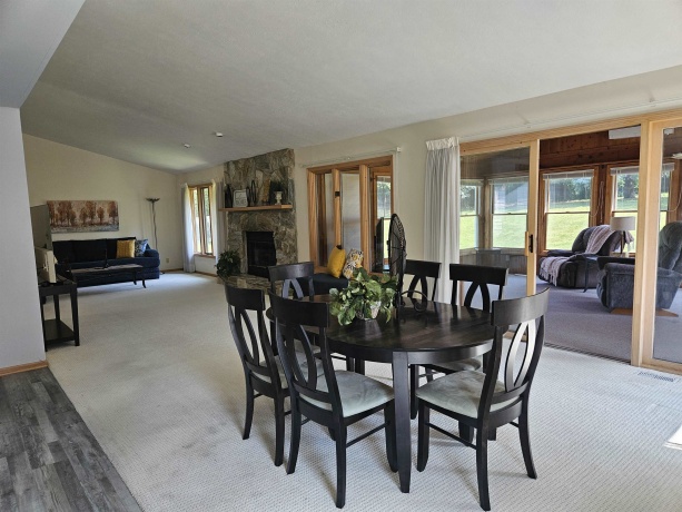 3852 Foxborough, ROCKFORD, Illinois 61114, 3 Bedrooms Bedrooms, ,2 BathroomsBathrooms,House,For Sale,Foxborough,202503104