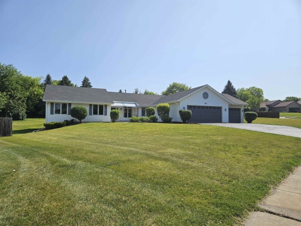 3852 Foxborough, ROCKFORD, Illinois 61114, 3 Bedrooms Bedrooms, ,2 BathroomsBathrooms,House,For Sale,Foxborough,202503104