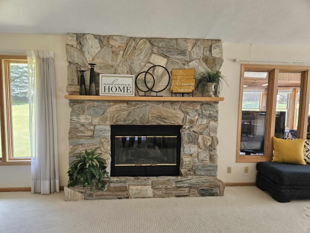 3852 Foxborough, ROCKFORD, Illinois 61114, 3 Bedrooms Bedrooms, ,2 BathroomsBathrooms,House,For Sale,Foxborough,202503104