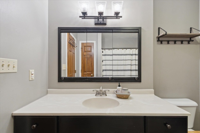 3 Highview, ORANGEVILLE, Illinois 61060, 4 Bedrooms Bedrooms, ,3 BathroomsBathrooms,House,For Sale,Highview,202503099