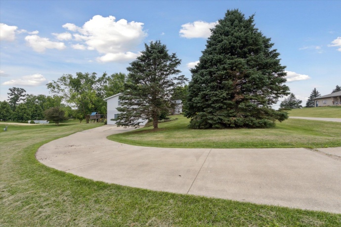 3 Highview, ORANGEVILLE, Illinois 61060, 4 Bedrooms Bedrooms, ,3 BathroomsBathrooms,House,For Sale,Highview,202503099