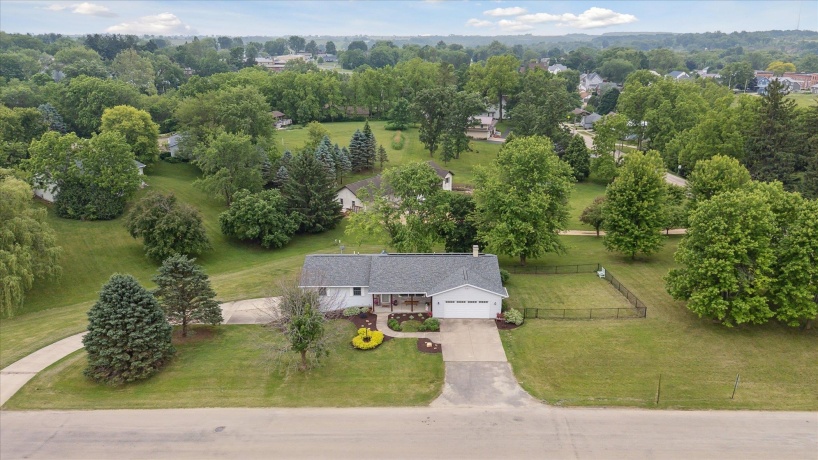 3 Highview, ORANGEVILLE, Illinois 61060, 4 Bedrooms Bedrooms, ,3 BathroomsBathrooms,House,For Sale,Highview,202503099