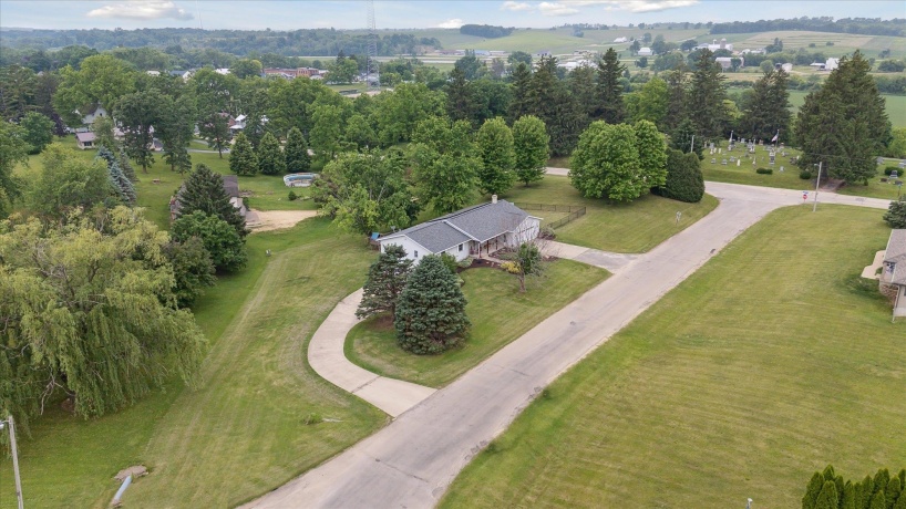 3 Highview, ORANGEVILLE, Illinois 61060, 4 Bedrooms Bedrooms, ,3 BathroomsBathrooms,House,For Sale,Highview,202503099