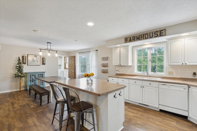 3 Highview, ORANGEVILLE, Illinois 61060, 4 Bedrooms Bedrooms, ,3 BathroomsBathrooms,House,For Sale,Highview,202503099