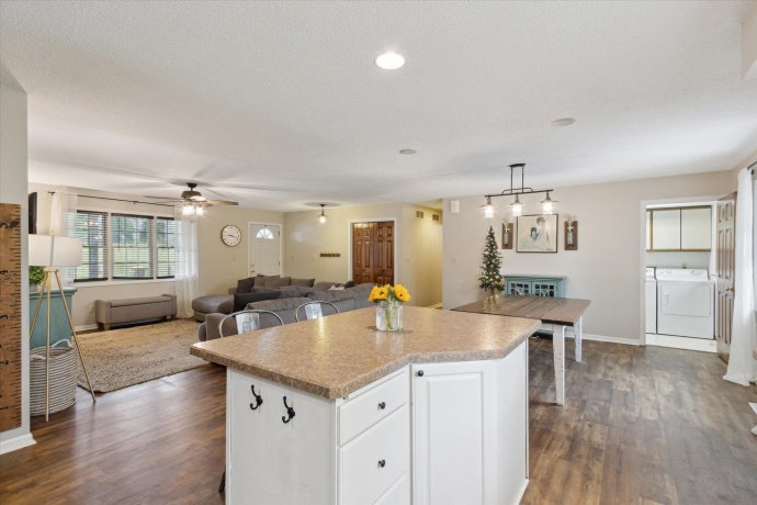 3 Highview, ORANGEVILLE, Illinois 61060, 4 Bedrooms Bedrooms, ,3 BathroomsBathrooms,House,For Sale,Highview,202503099