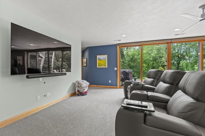 515 STONE RIDGE, CHERRY VALLEY, Illinois 61016, 4 Bedrooms Bedrooms, ,4 BathroomsBathrooms,House,For Sale,STONE RIDGE,202503129