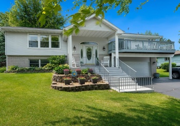 70 Delburne, LAKE SUMMERSET, Illinois 61019, 3 Bedrooms Bedrooms, ,3 BathroomsBathrooms,House,For Sale,Delburne,202503131