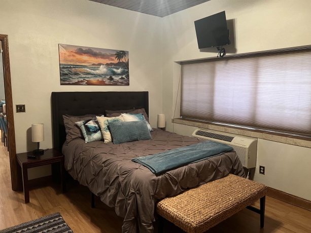 5918 Park Ridge, LOVES PARK, Illinois 61111, 2 Bedrooms Bedrooms, ,2 BathroomsBathrooms,House,For Sale,Park Ridge,202503192