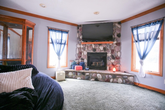 382 Keigwin, WALNUT, Illinois 61376, 4 Bedrooms Bedrooms, ,2 BathroomsBathrooms,House,For Sale,Keigwin,202503220