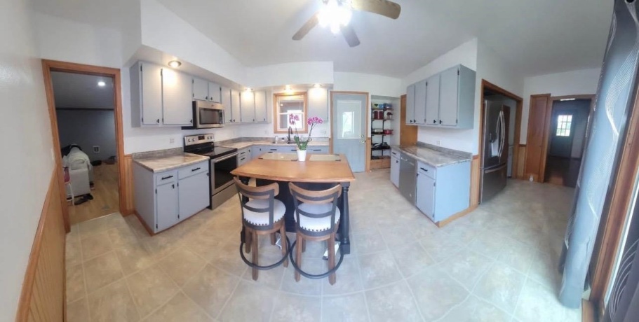 382 Keigwin, WALNUT, Illinois 61376, 4 Bedrooms Bedrooms, ,2 BathroomsBathrooms,House,For Sale,Keigwin,202503220