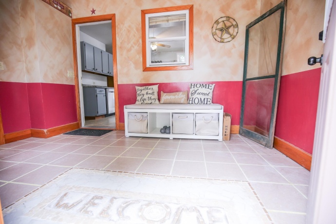 382 Keigwin, WALNUT, Illinois 61376, 4 Bedrooms Bedrooms, ,2 BathroomsBathrooms,House,For Sale,Keigwin,202503220