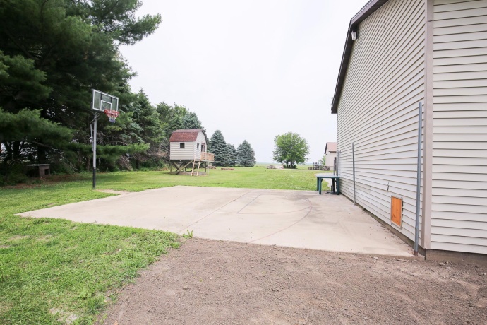 382 Keigwin, WALNUT, Illinois 61376, 4 Bedrooms Bedrooms, ,2 BathroomsBathrooms,House,For Sale,Keigwin,202503220